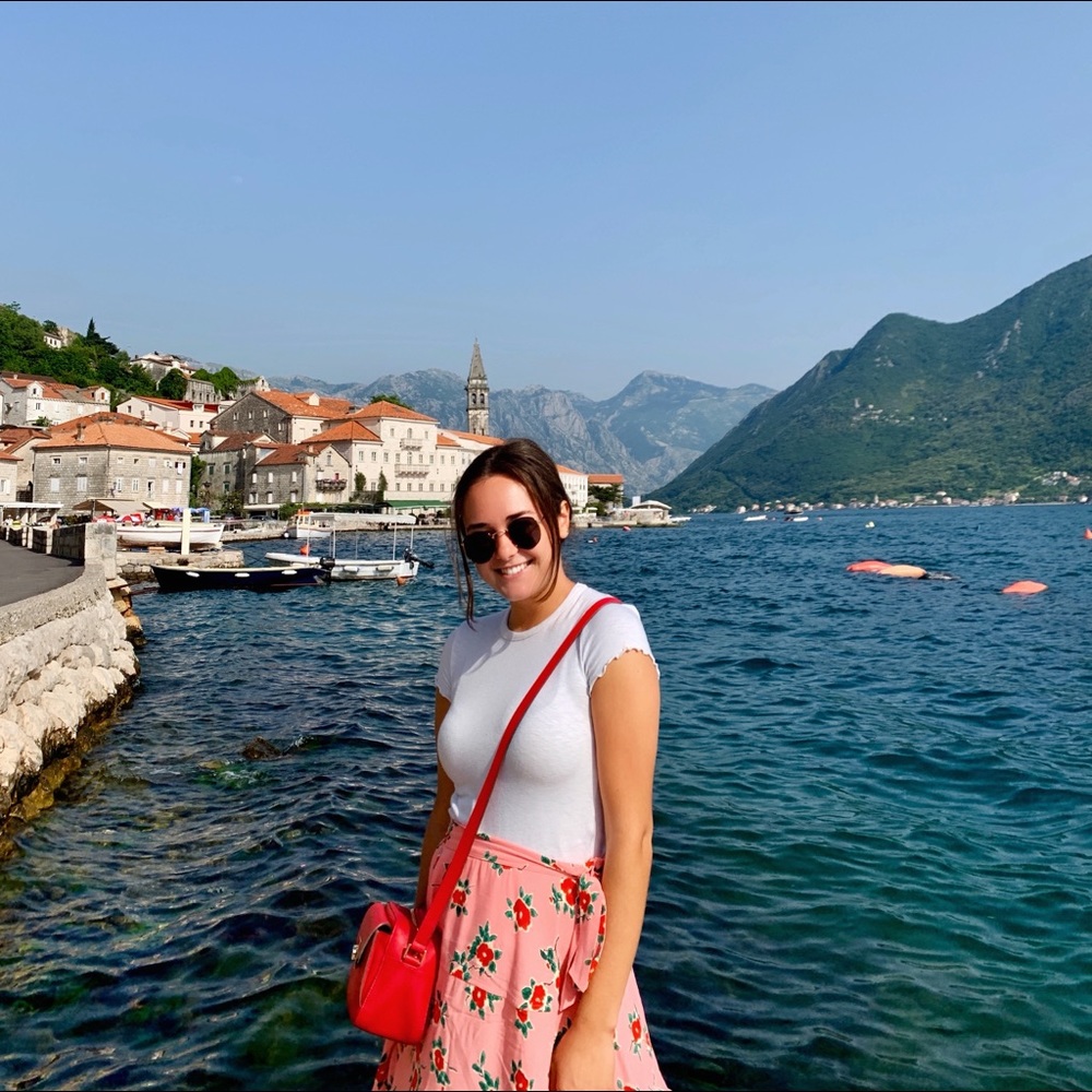 Meet your Posher, Lexie